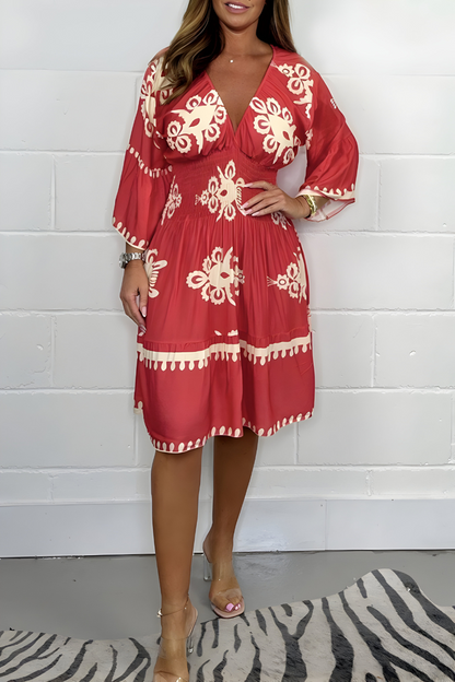 Eloise | Flattering knee-length dress