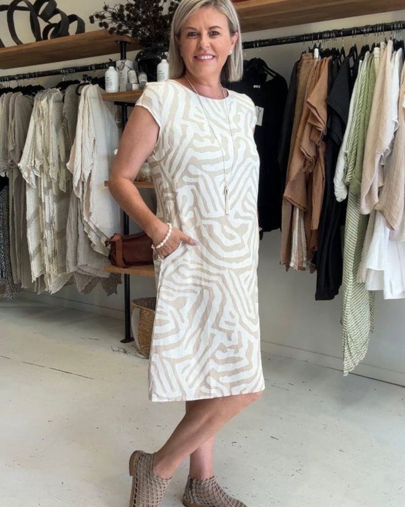 Lucinda | Chic summer dress with printed design